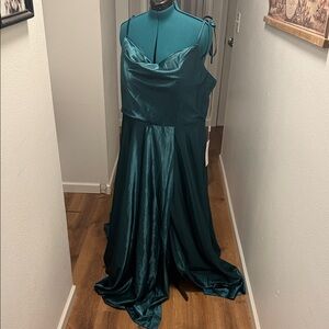 Elegant Teal Evening Gown